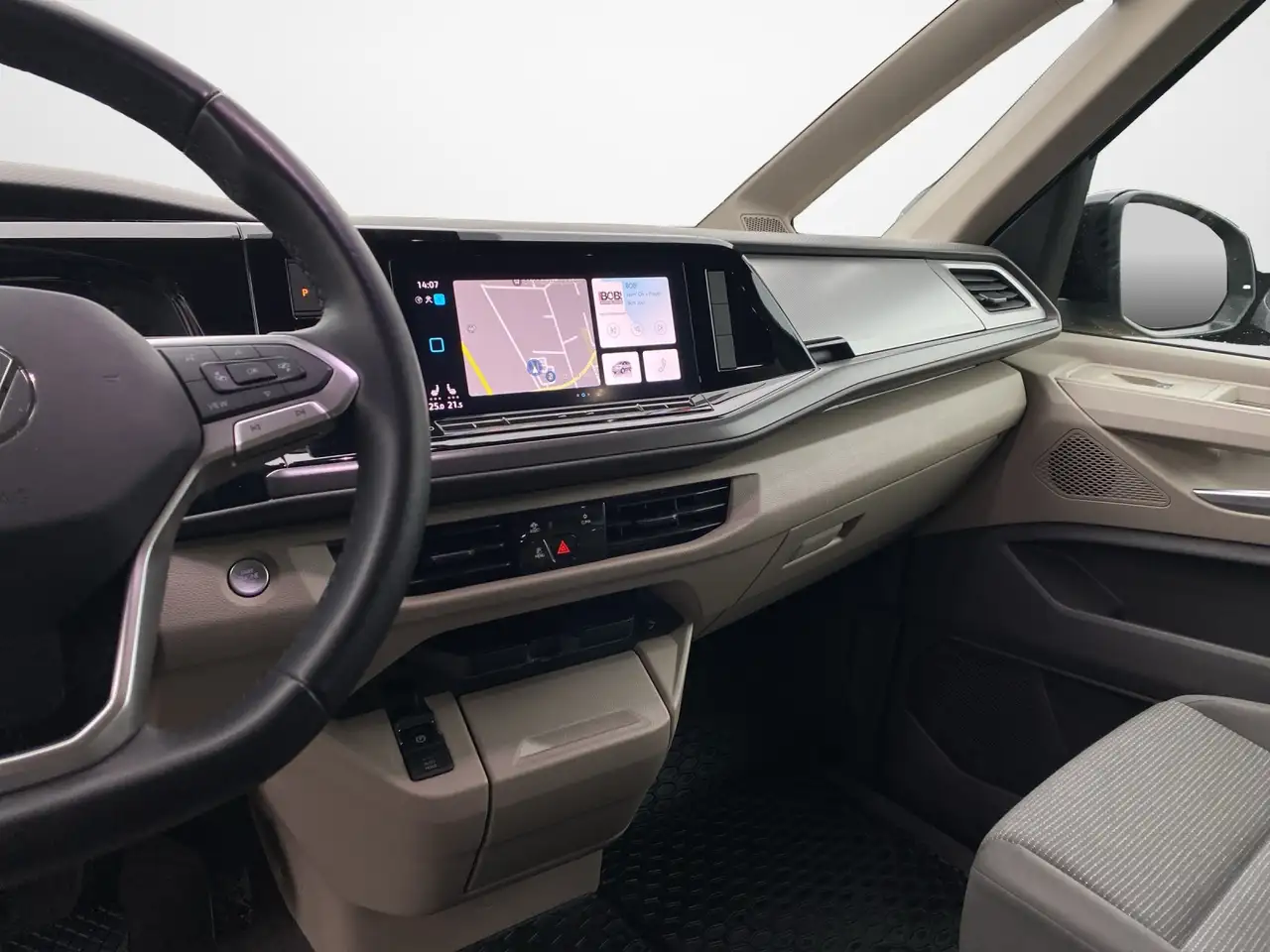 Volkswagen T7 Multivan 2.0 TDI DSG lang 11