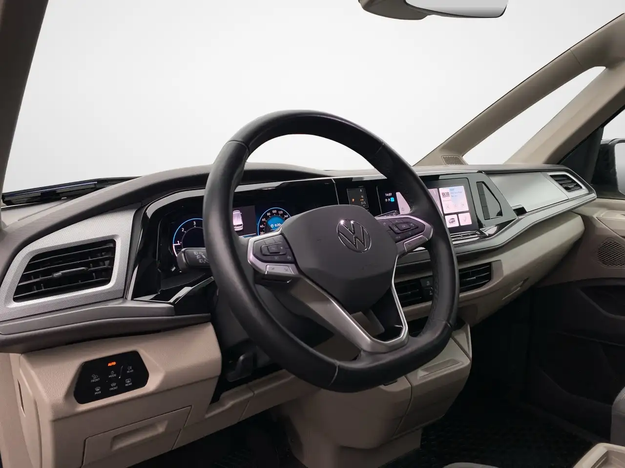 Volkswagen T7 Multivan 2.0 TDI DSG lang 9