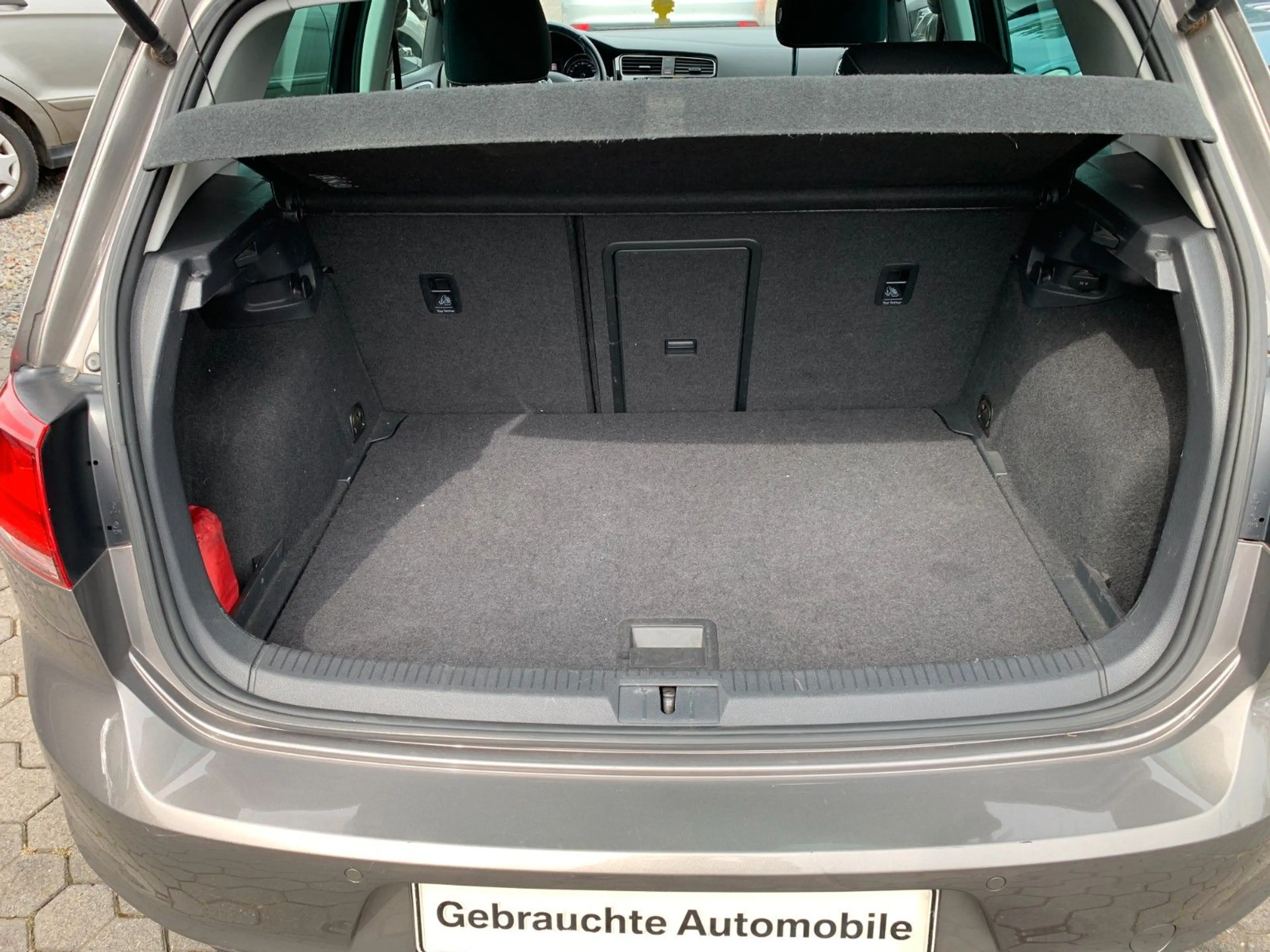 Volkswagen Golf VII Lim. Cup BMT*4 Zylinder*TÜV 07.2028* — photo 10
