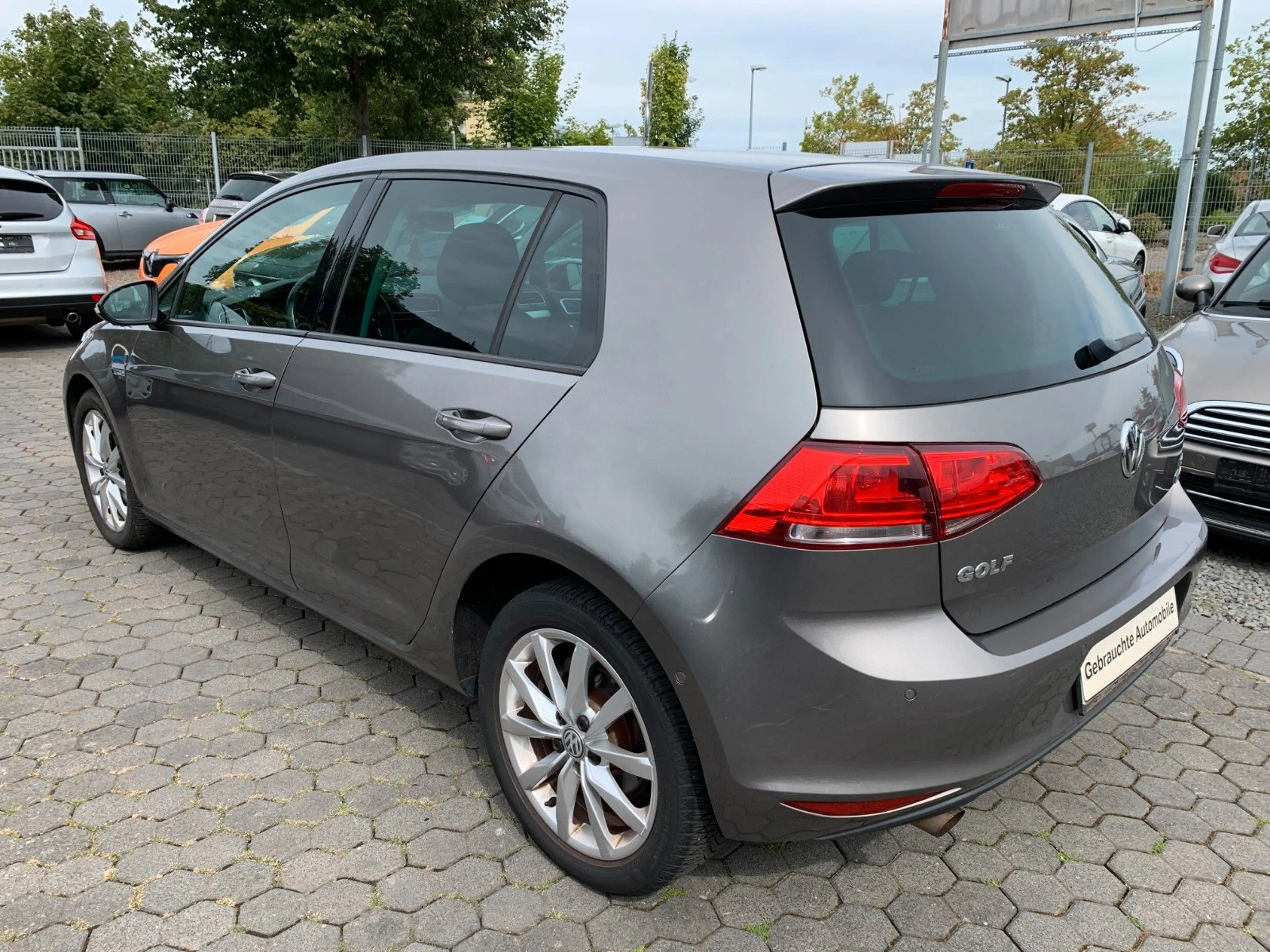 Volkswagen Golf VII Lim. Cup BMT*4 Zylinder*TÜV 07.2028* — photo 12