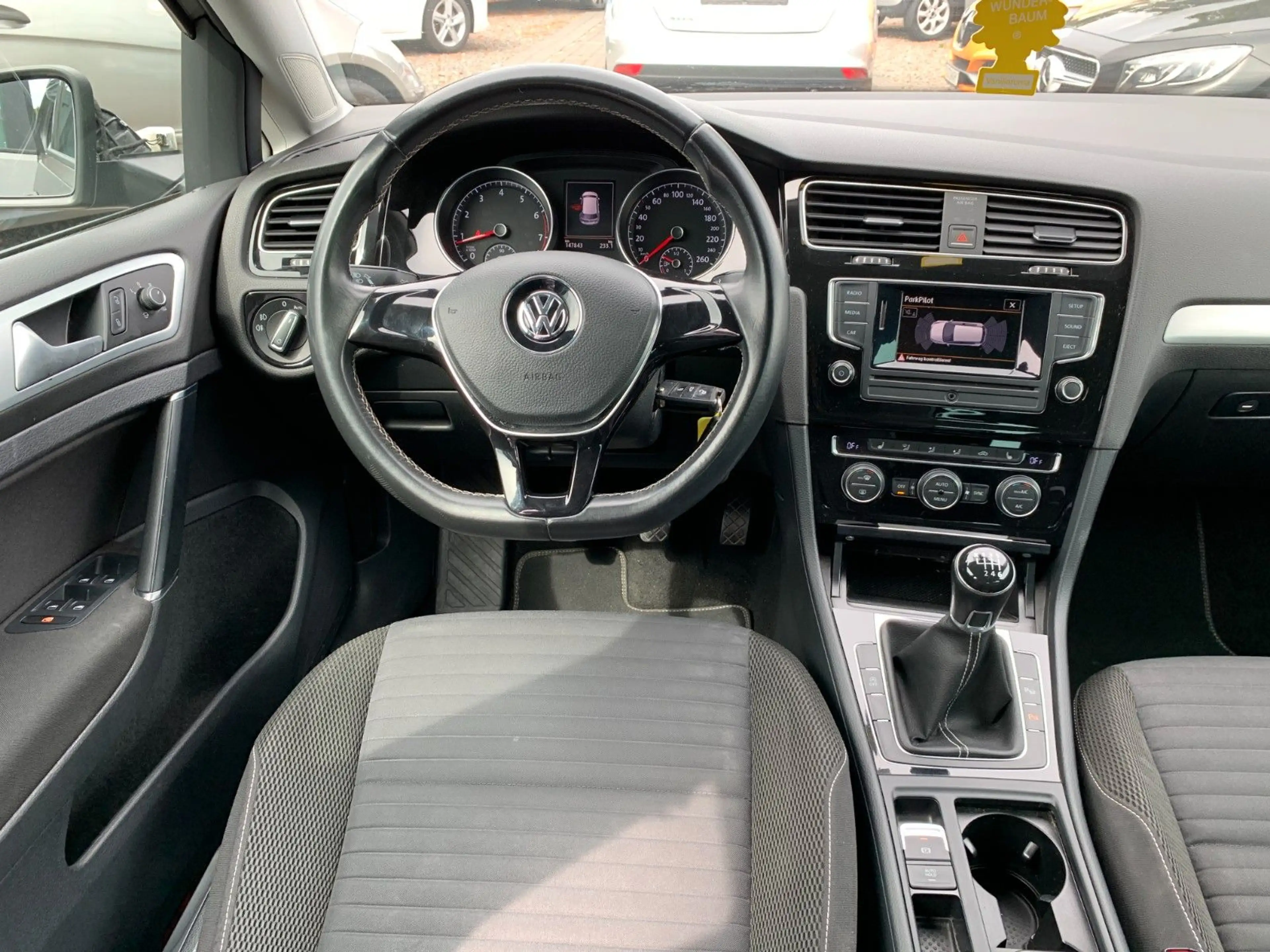 Volkswagen Golf VII Lim. Cup BMT*4 Zylinder*TÜV 07.2028* — photo 14