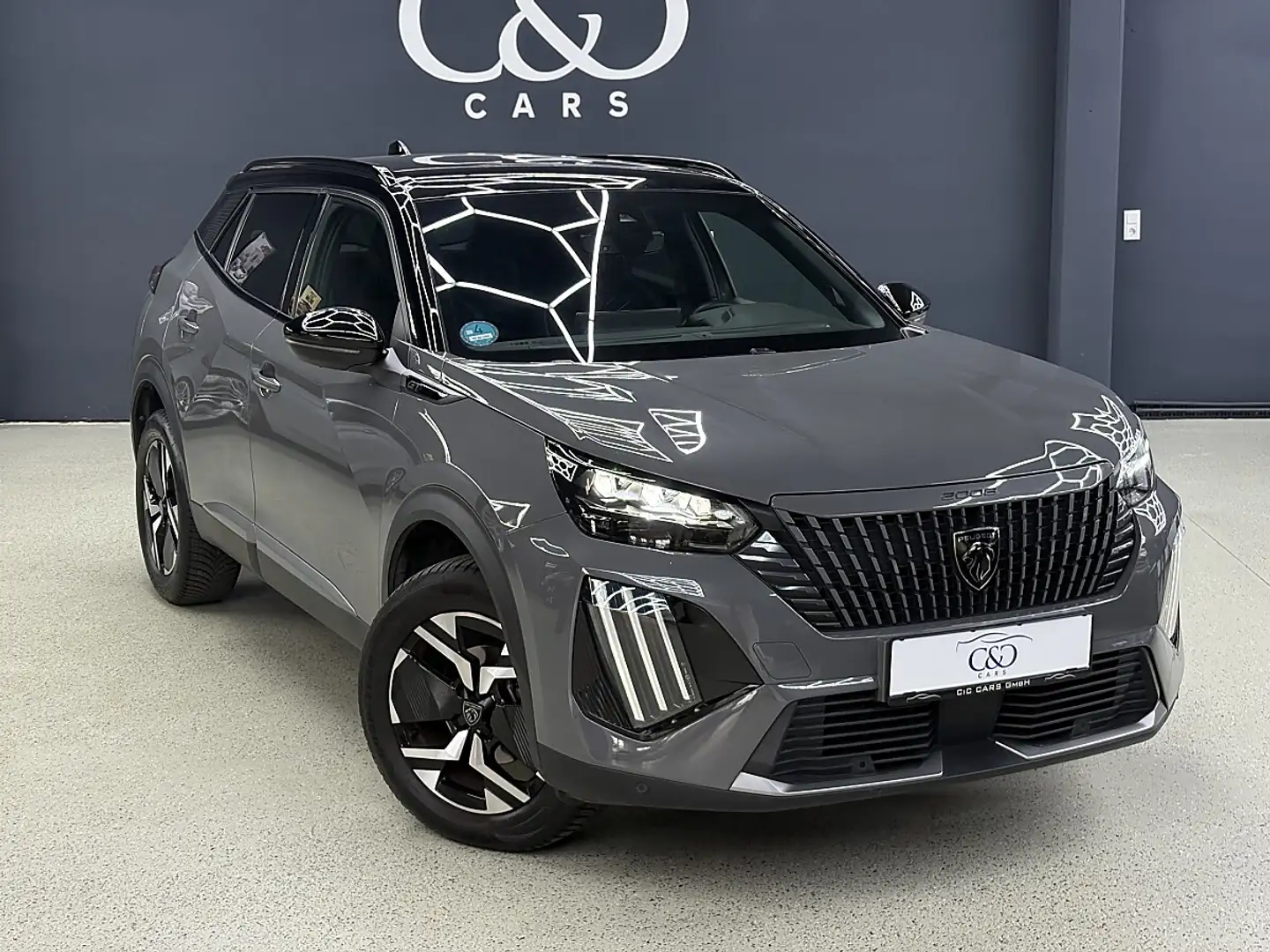 Peugeot 2008 1.2 PureTech 130 GT (EURO 6d) Grau - 1