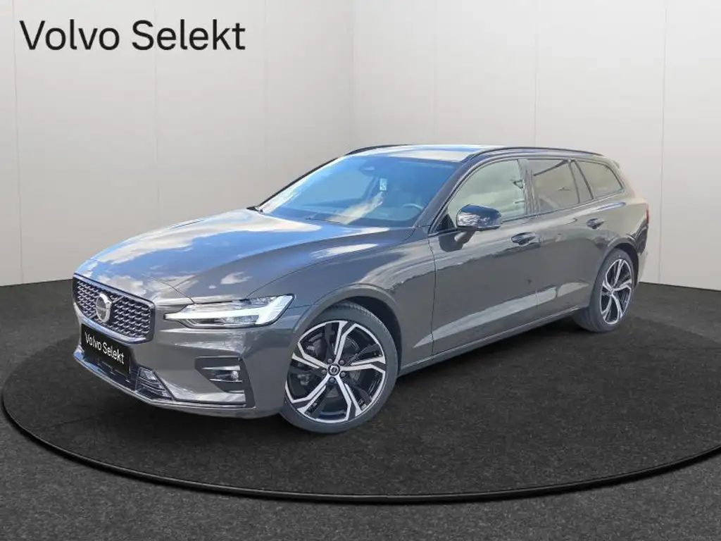 Volvo V60 2025 из Европы — купить под ключ