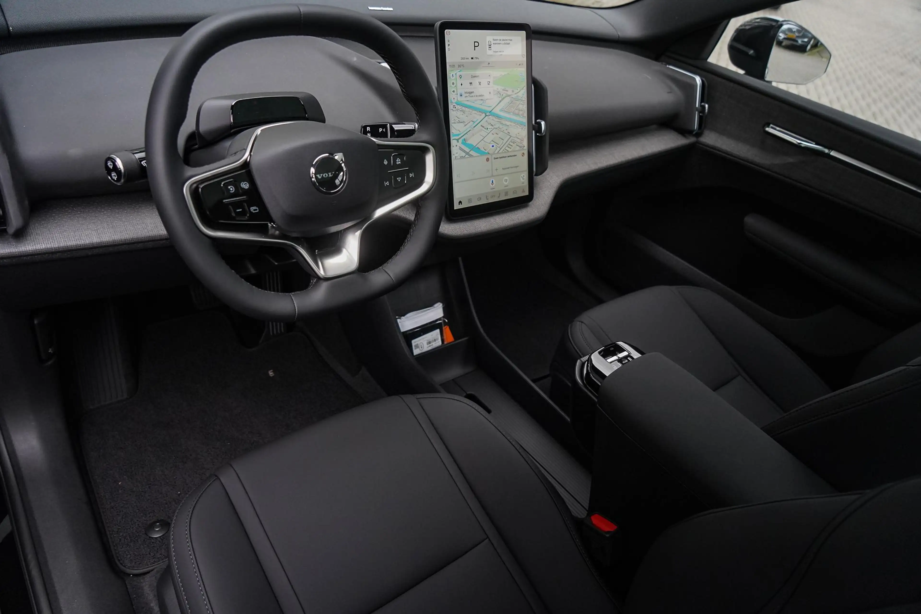 Volvo EX30 P5 Long Range Ultra Europa 69 kWh | Stoel & Stuurv — photo 12