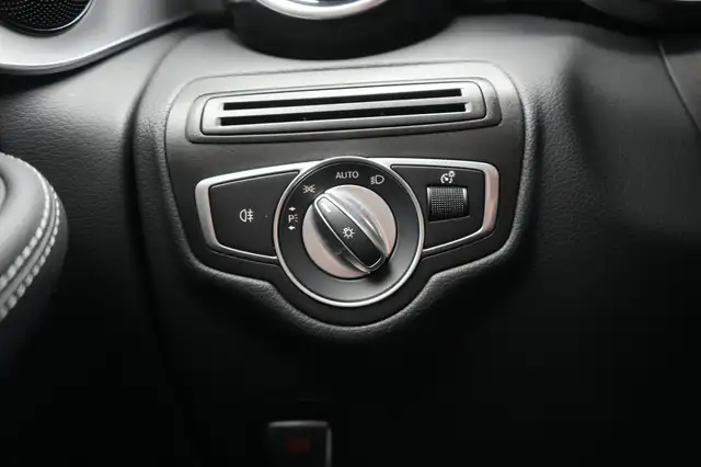Mercedes-Benz GLC view 23
