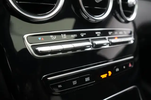 Mercedes-Benz GLC view 17