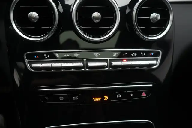 Mercedes-Benz GLC view 16