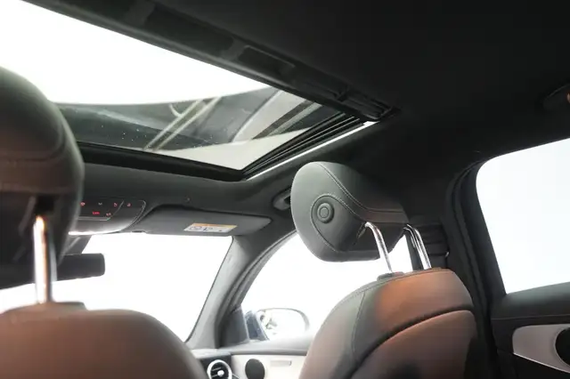 Mercedes-Benz GLC view 24