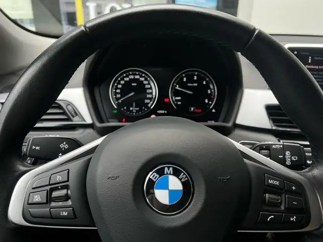 BMW X2 view 11