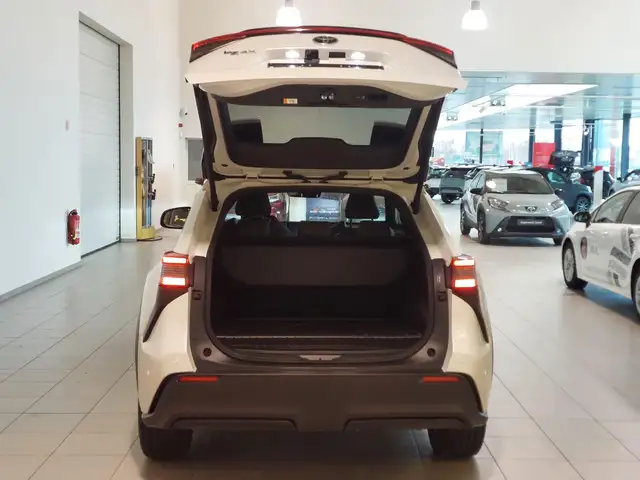 Toyota BZ4X view 7