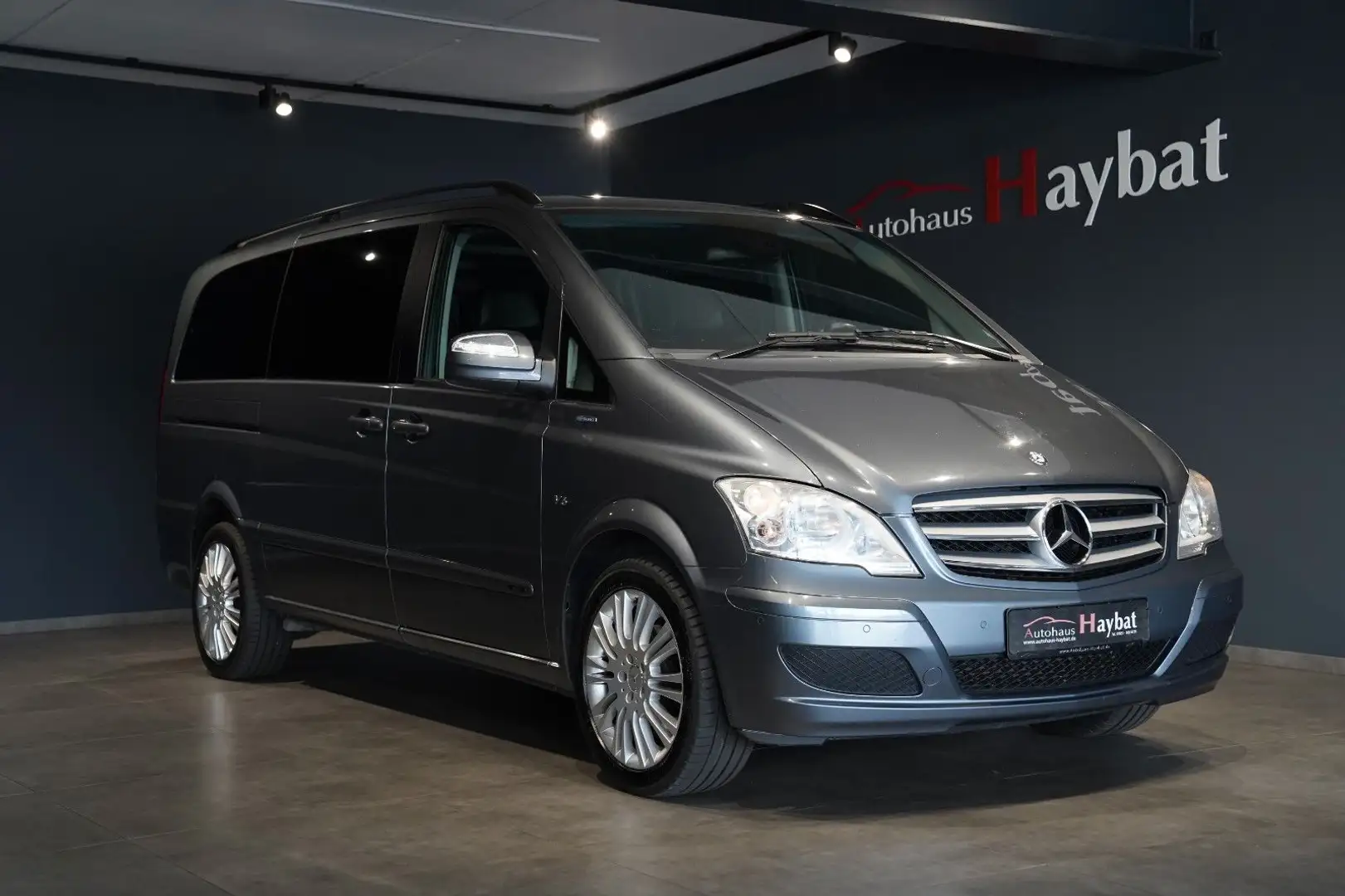 Mercedes-Benz Viano 3.0 CDI Edition lang Comand-RFK-StanHz-AHK Gris - 1