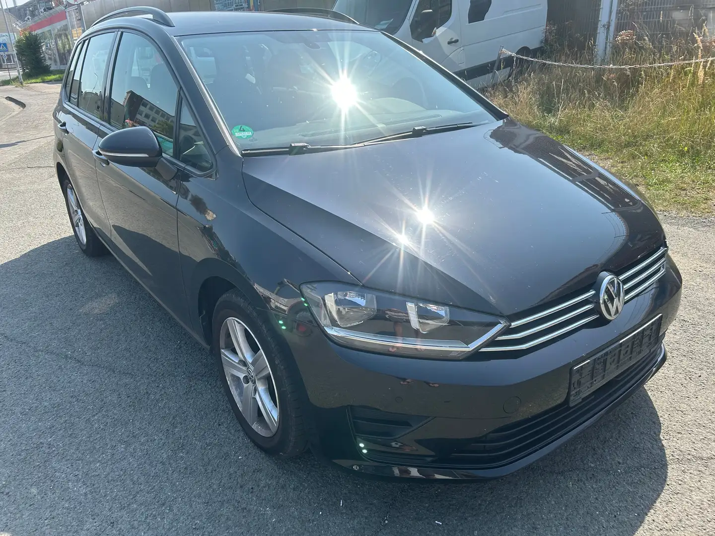 Volkswagen Golf Sportsvan 1.4 TSI (BlueMotion Technology) DSG Comfortline Schwarz - 2