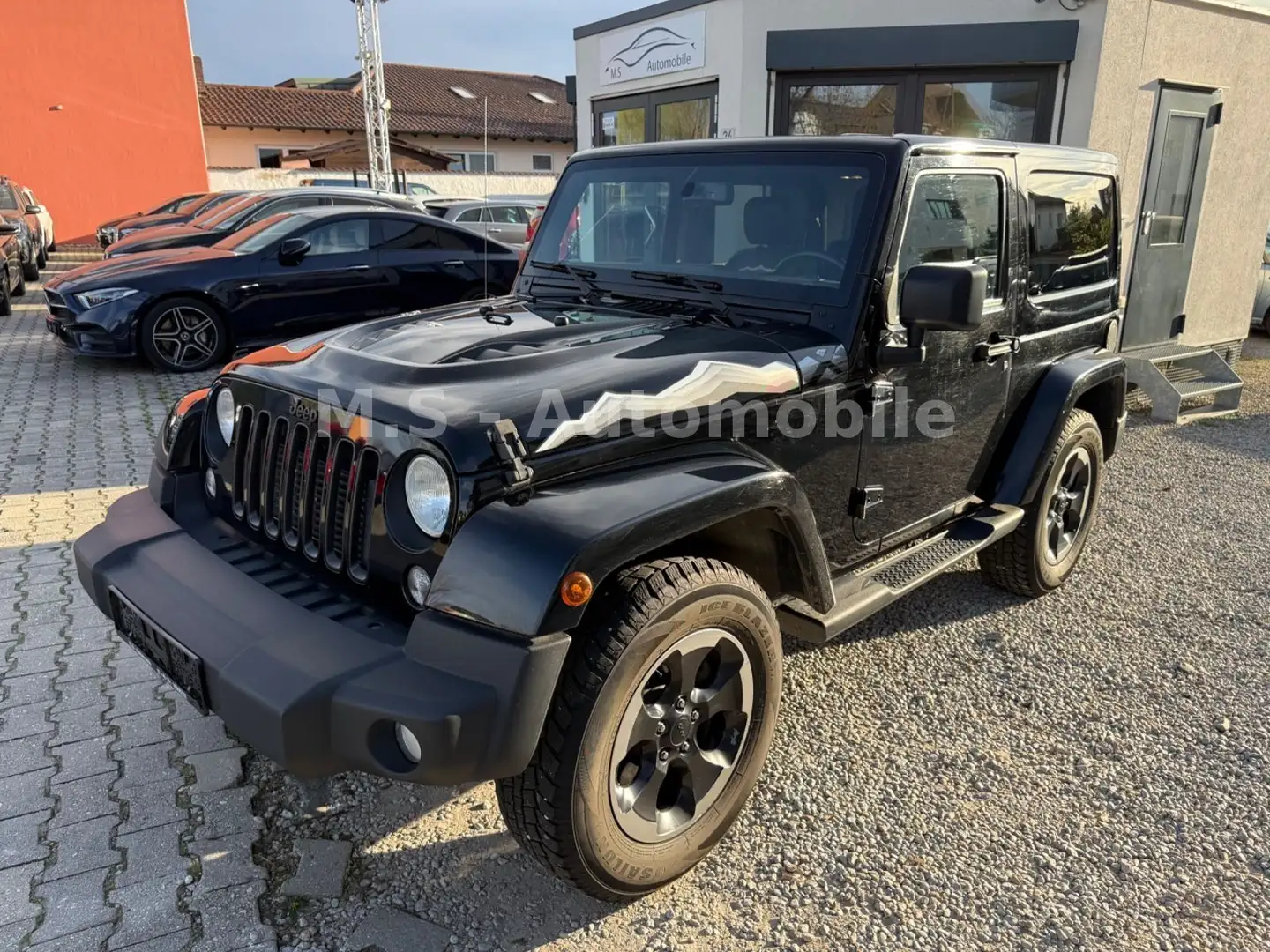 Jeep Wrangler Sahara X 2.8CRD*2.Hand*AHK*SHZ*Klima Schwarz - 1