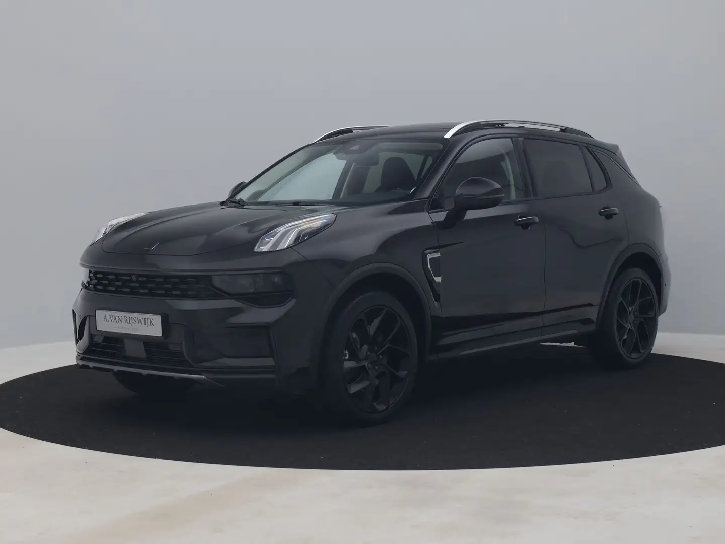 Lynk & Co 01 1.5 Plug-in Hybrid | 360° | BLACK | VOL LEDER Zwart - 1