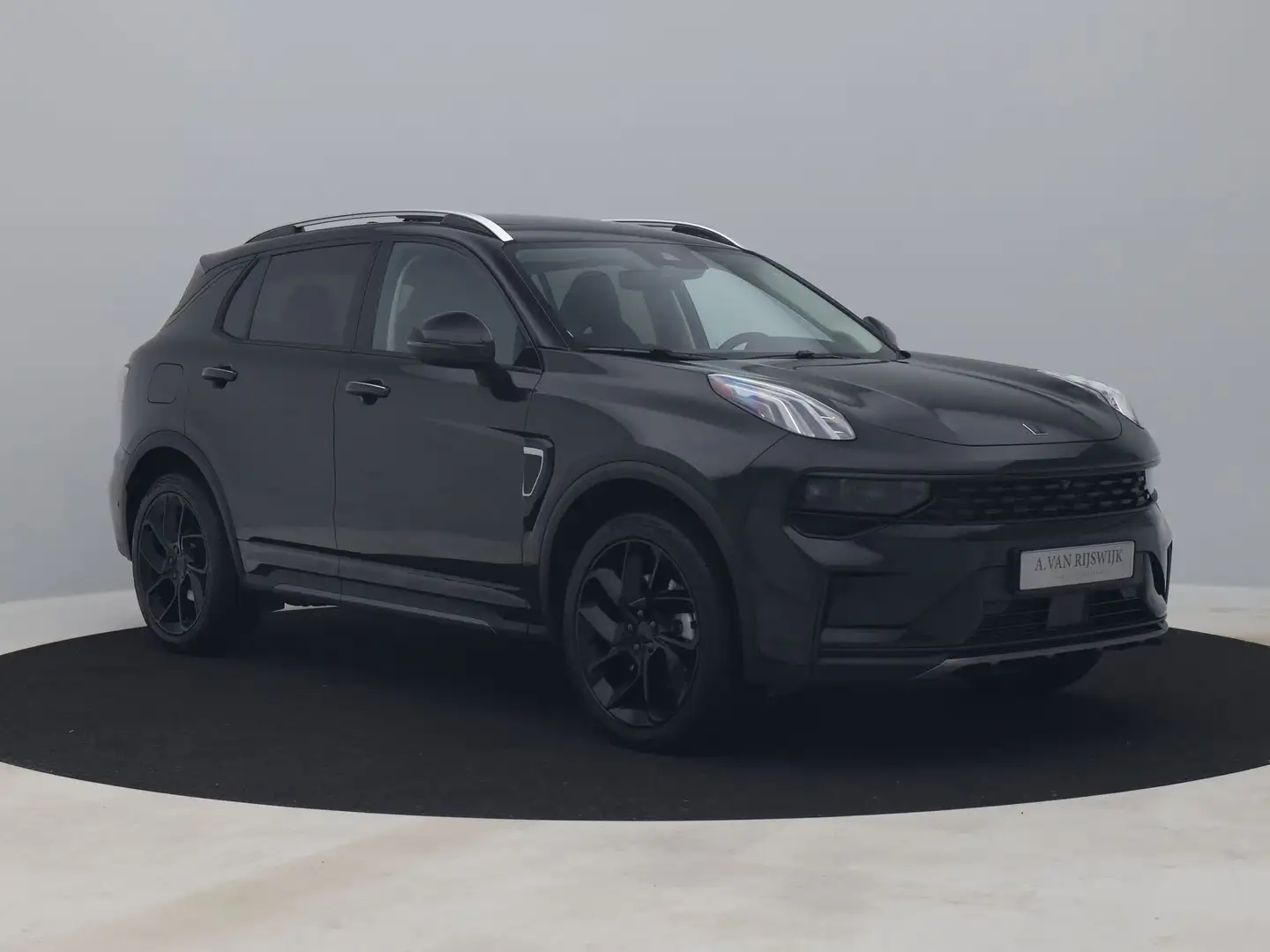 Lynk & Co 01 1.5 Plug-in Hybrid | 360° | BLACK | VOL LEDER Zwart - 2
