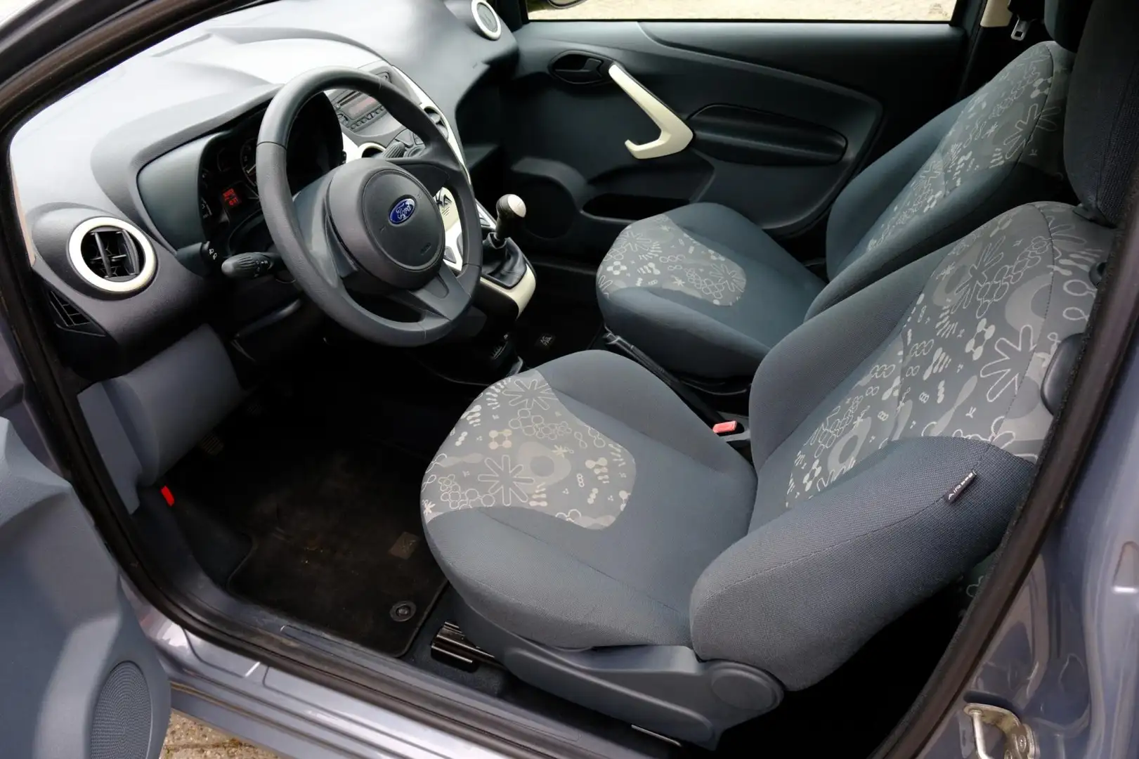 Ford Ka/Ka+ 1.2 Cool & Sound start/stop Airco|80.200km! Grigio - 2