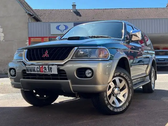 Mitsubishi Pajero Sport Pajero Sport 2.5 TD Elégance
