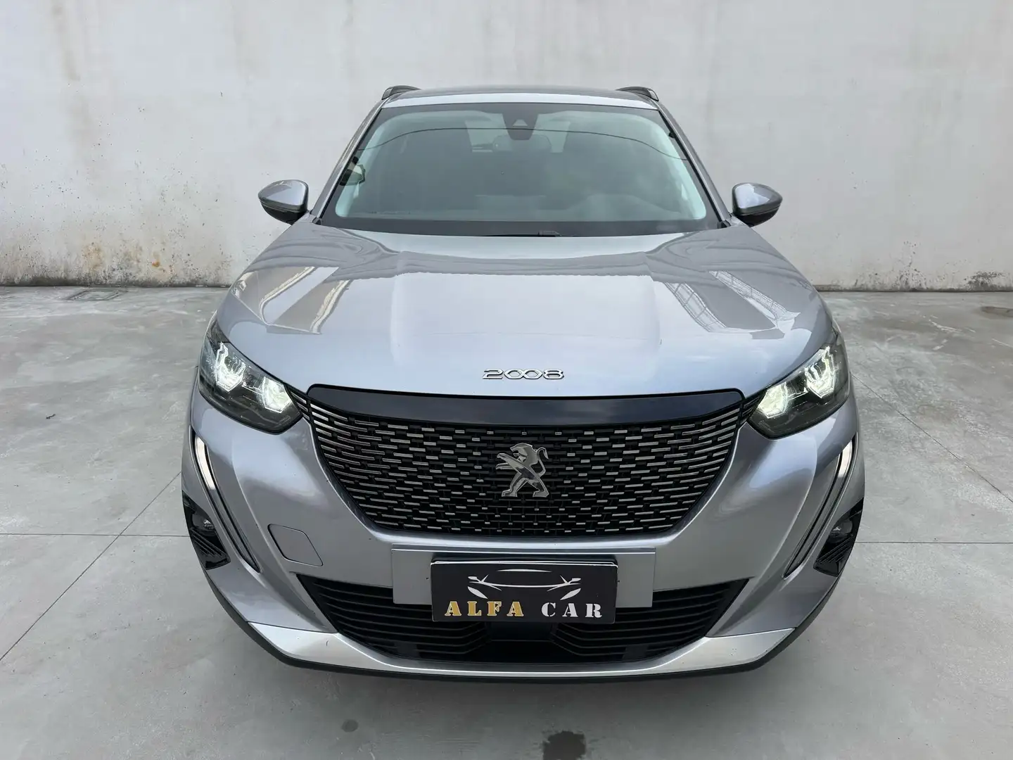 Peugeot 2008 1.5 bluehdi 130cv 2021 PROMO Gris - 2