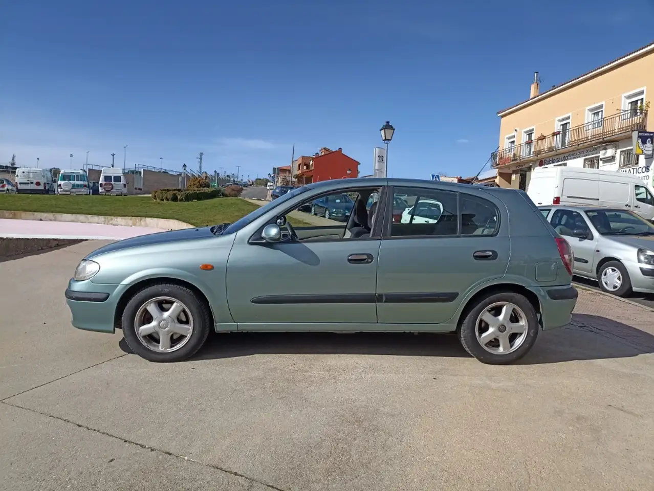 Nissan Almera 2.2 Di Comfort, foto 8