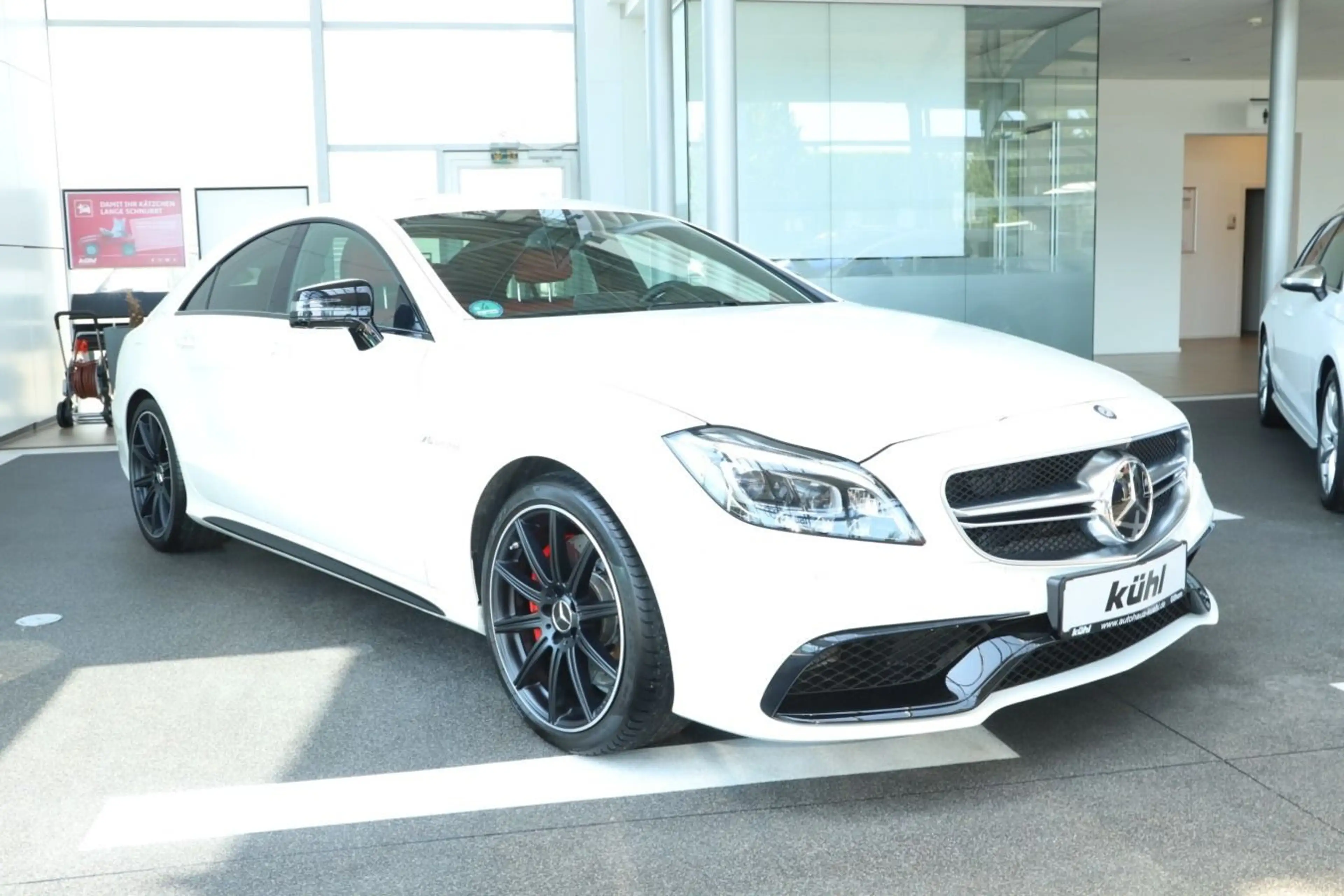 Mercedes-Benz CLS 63 AMG S 4Matic — photo 6