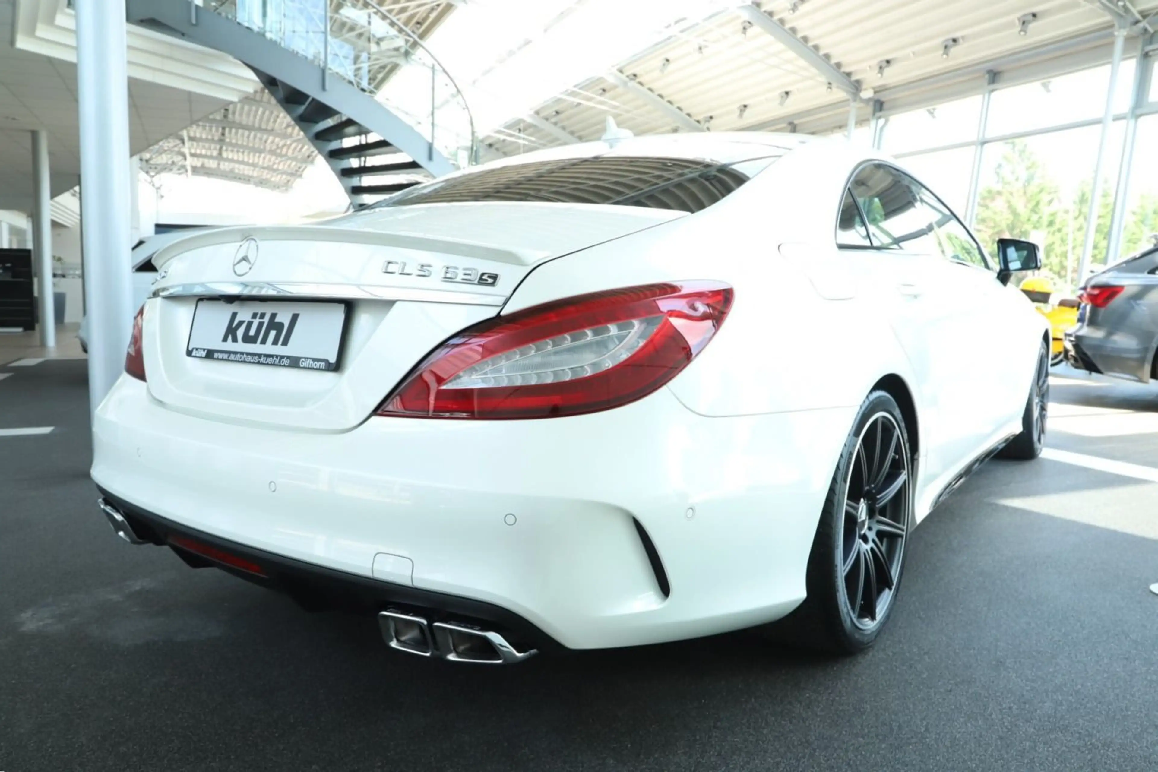 Mercedes-Benz CLS 63 AMG S 4Matic — photo 3
