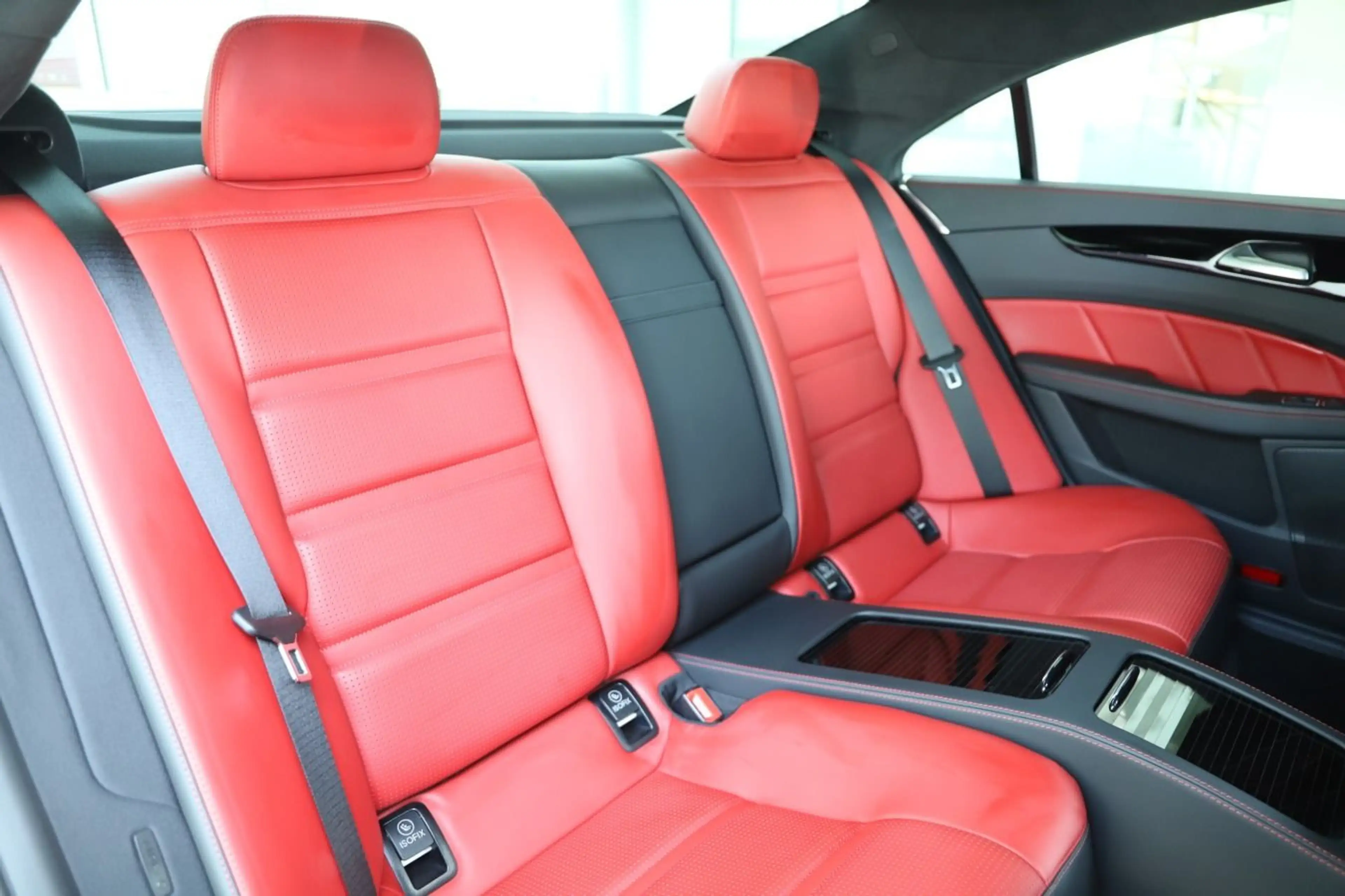 Mercedes-Benz CLS 63 AMG S 4Matic — photo 7