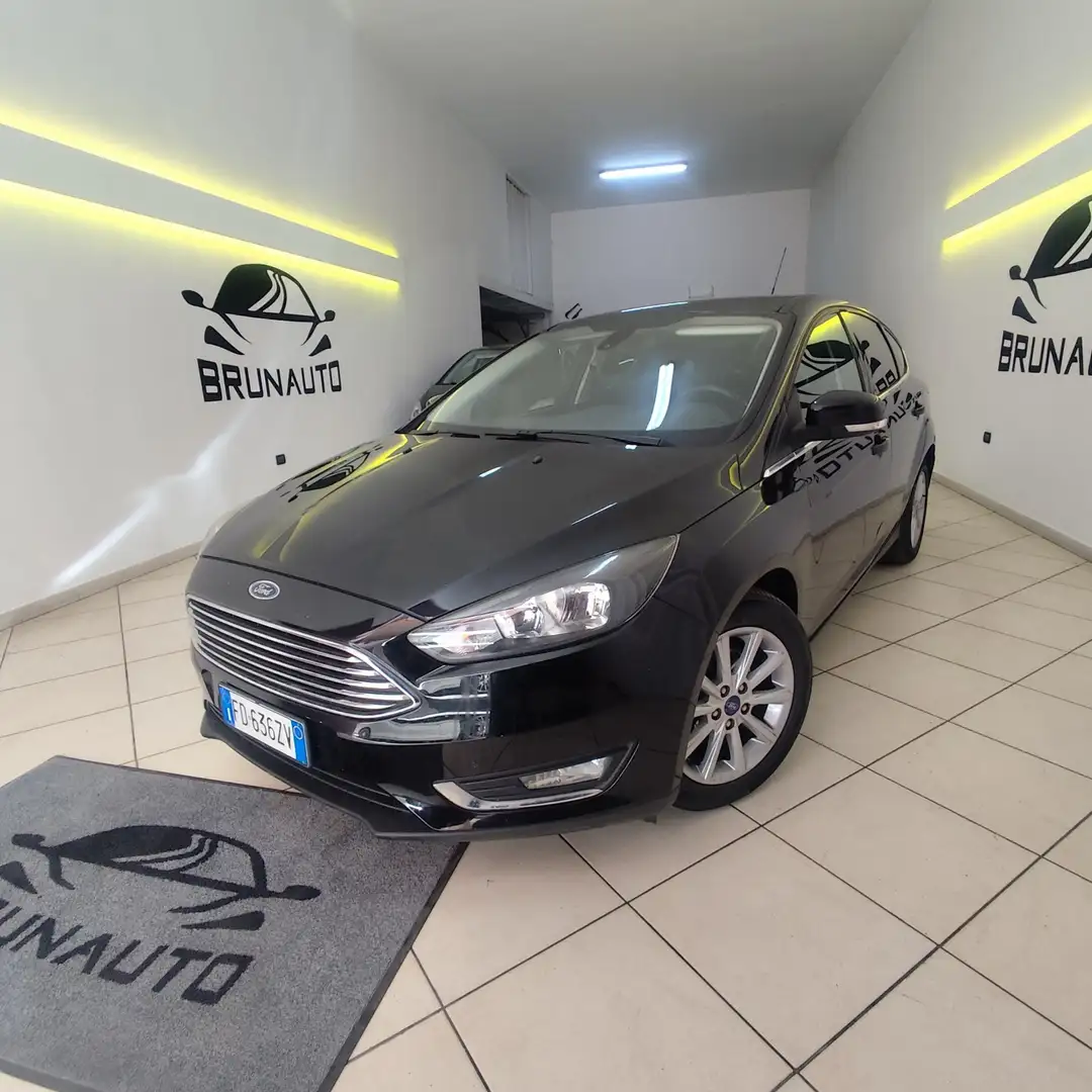 Ford Focus 5p 1.5 tdci Titanium X s&s 120cv - 1