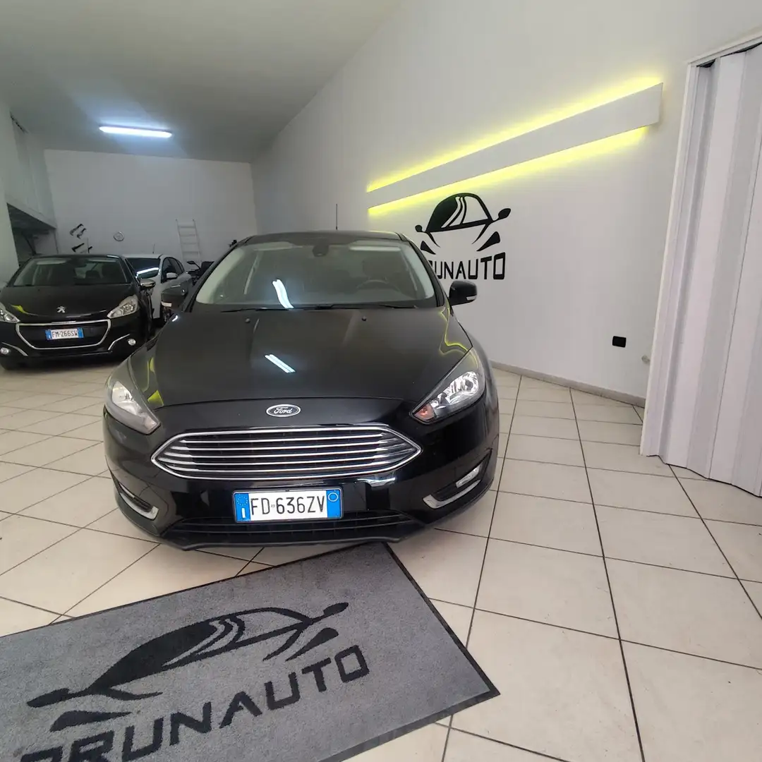 Ford Focus 5p 1.5 tdci Titanium X s&s 120cv - 2