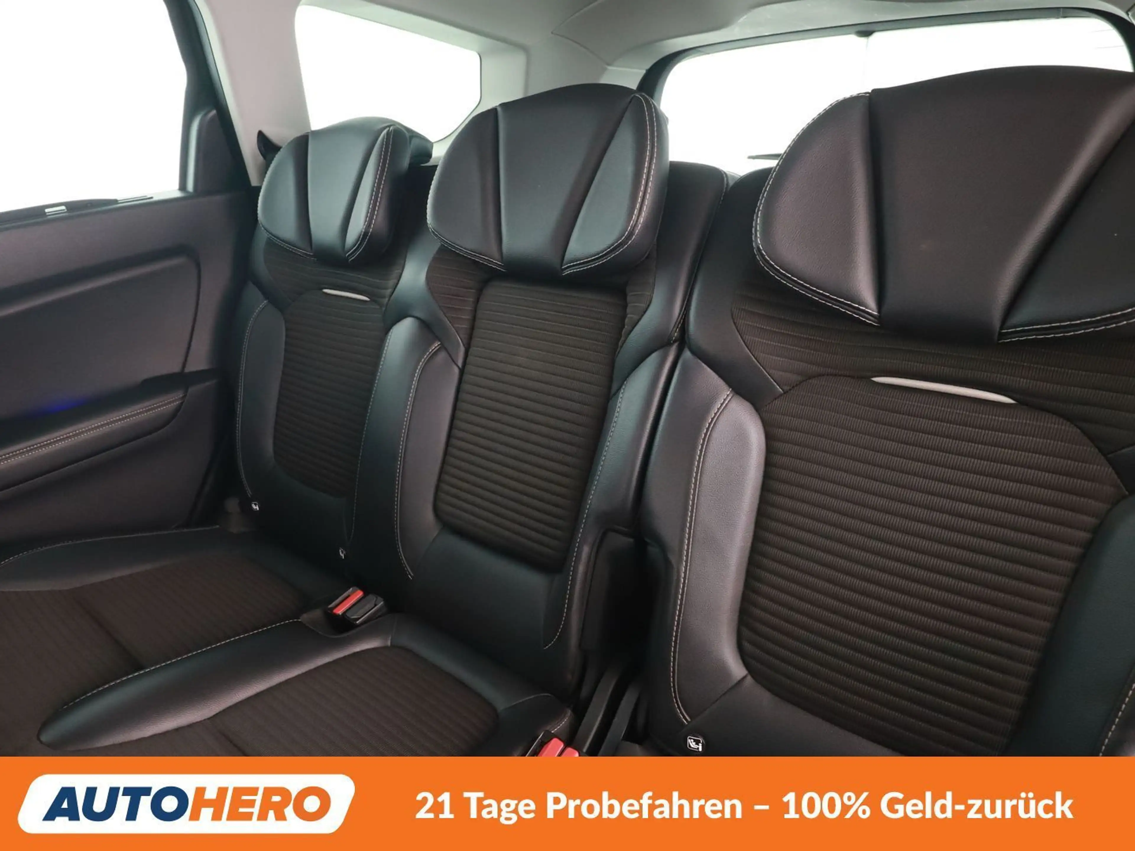Renault Grand Scenic 1.5 dCi Energy BOSE-Edition — photo 14