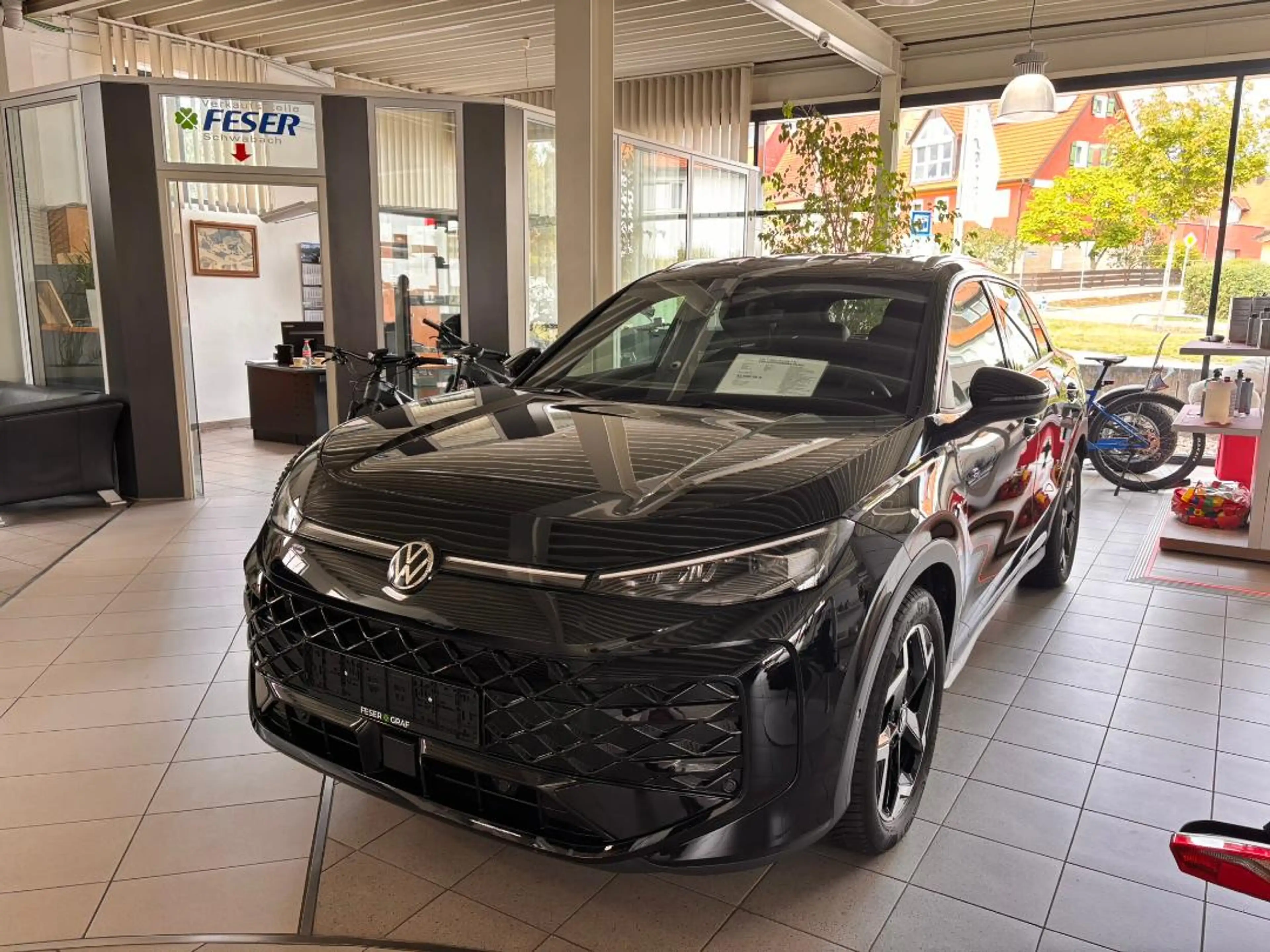 Volkswagen T-Roc R-Line 1.0 TSI+LED+KAMERA+NAVI