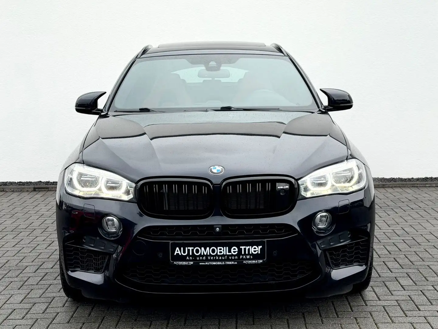 BMW X6 M Schwarz - 2