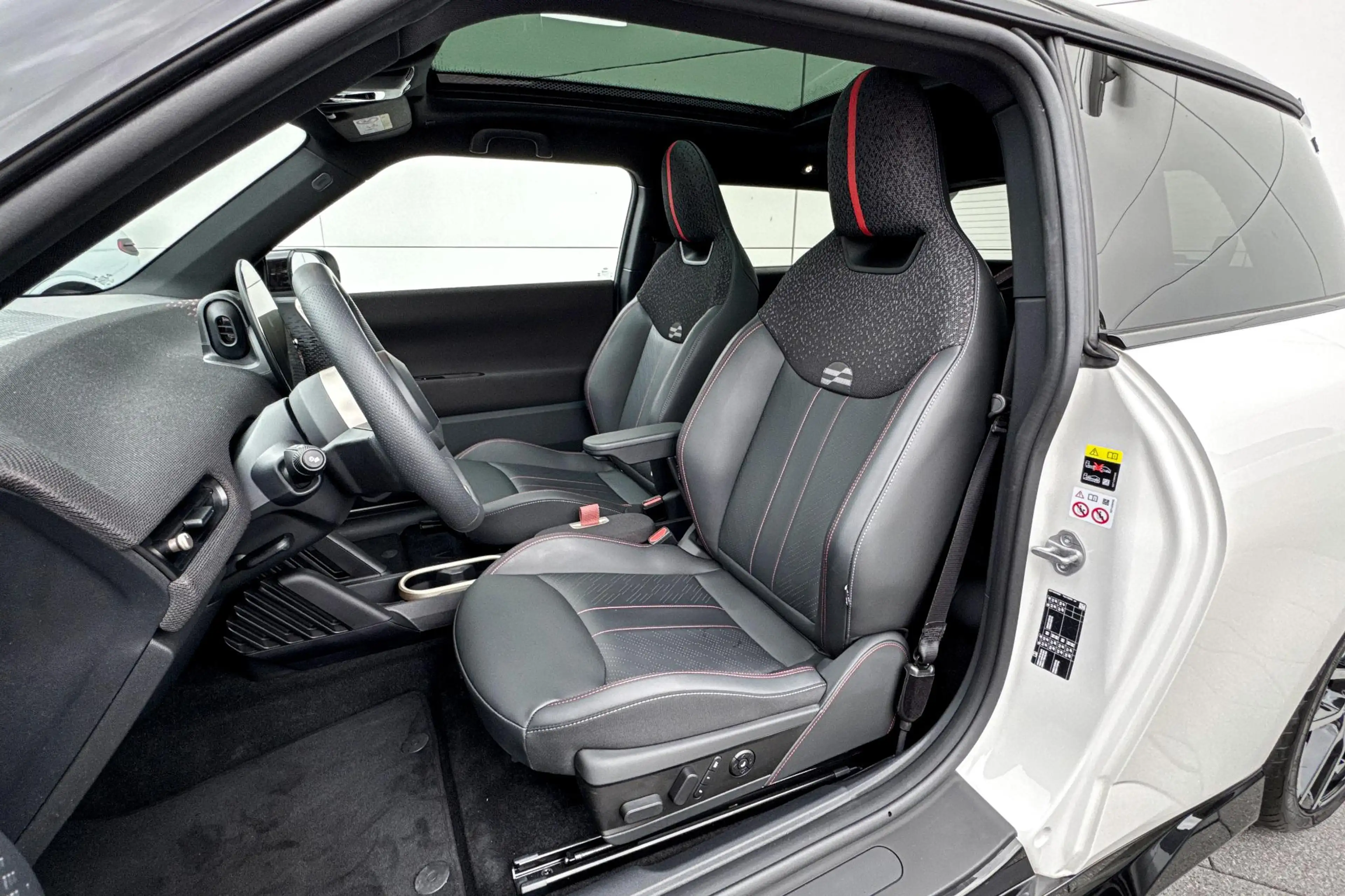 MINI John Cooper Works 3-Deurs SE Cooper XL 54.2 kWh — photo 9