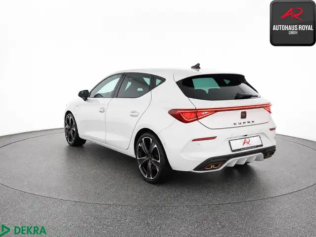 Cupra Leon view 3