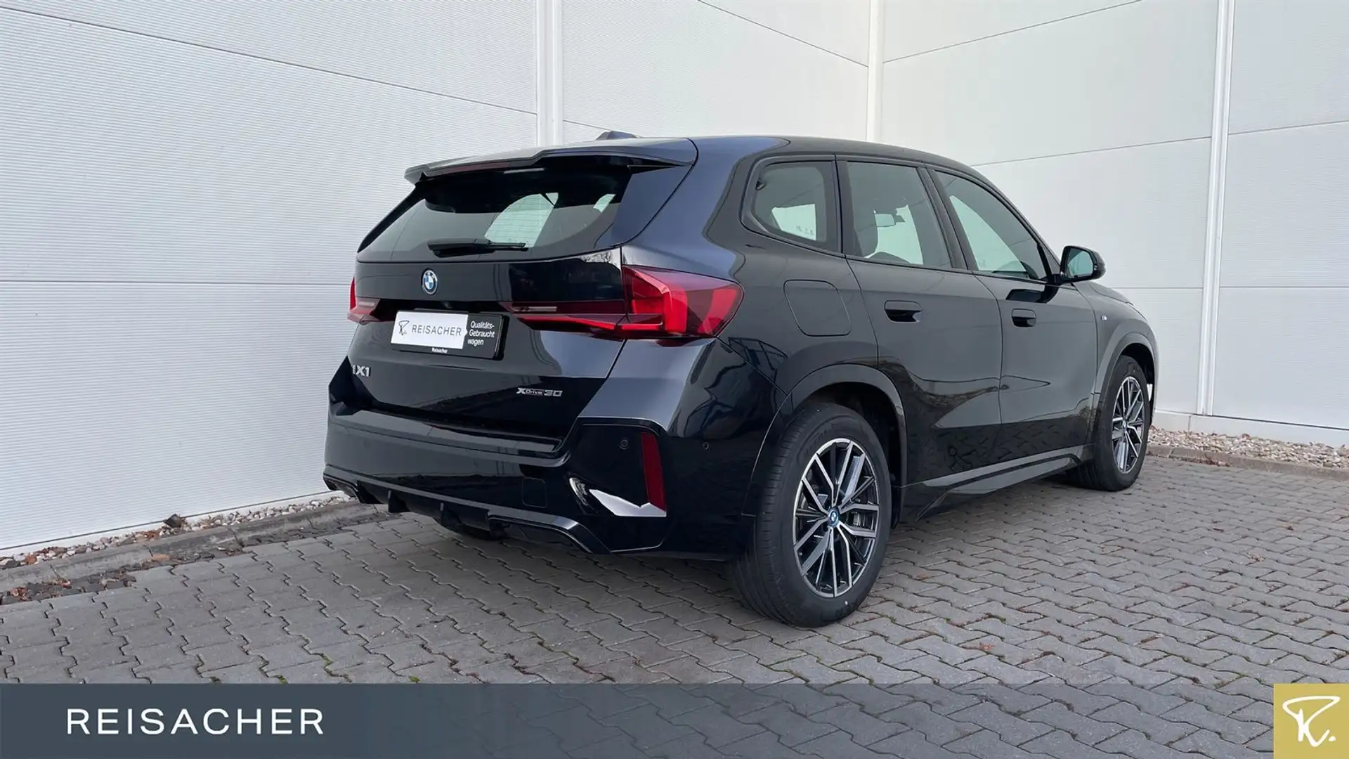 BMW X1 IX1 XDRIVE30 M Sport,DA+,RFK,ACC Schwarz - 2