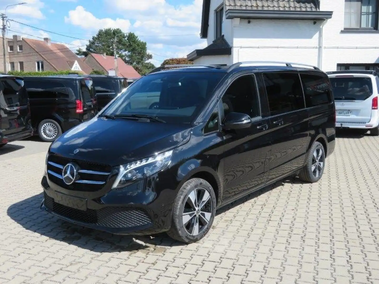 Mercedes-Benz V 250 d 4x4 Lichte-Vracht 4 of 5 plaatsen Noir - 2