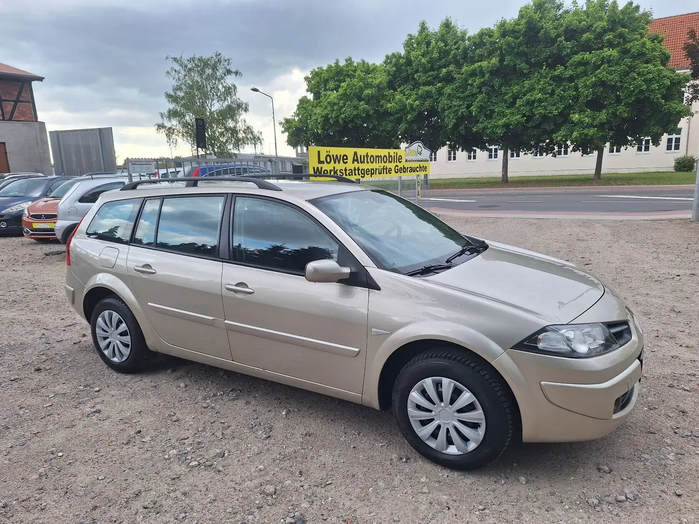 Renault Megane Grandtour Exception 1.6i 2.d.H. Tüv neu!! Beige - 1