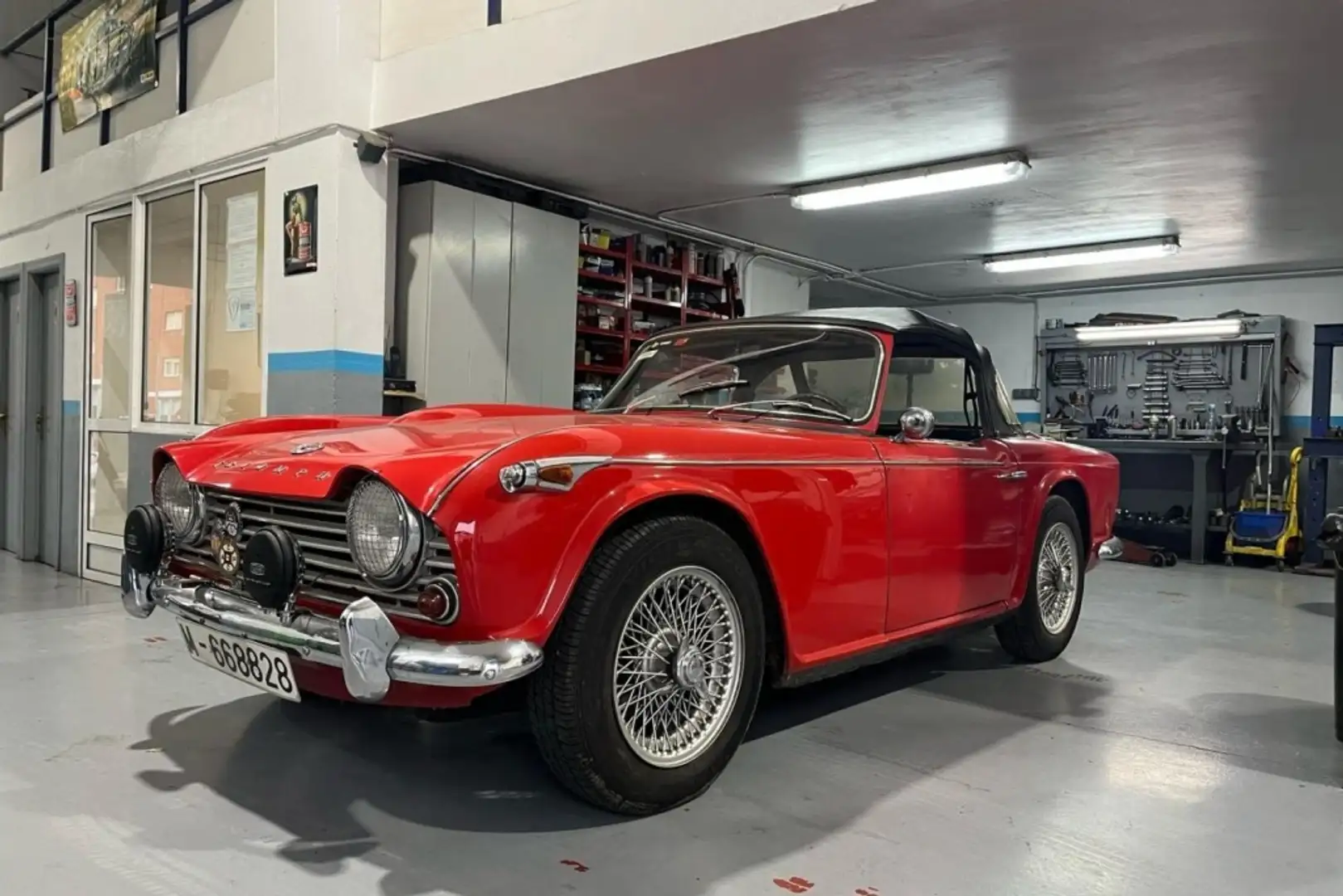 Triumph TR 5 PI Roşu - 1