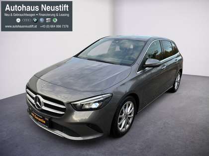 Mercedes-Benz B 180 B 180 (247.084)