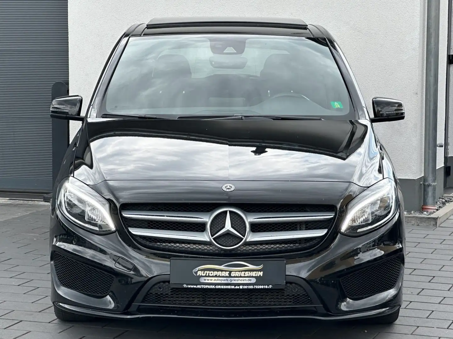 Mercedes-Benz B 220 CDI 4Matic*7G*AMG-LINE*2HD*NAVI*PANO*PDC* Noir - 2