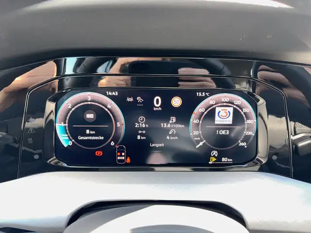 Volkswagen Golf view 10