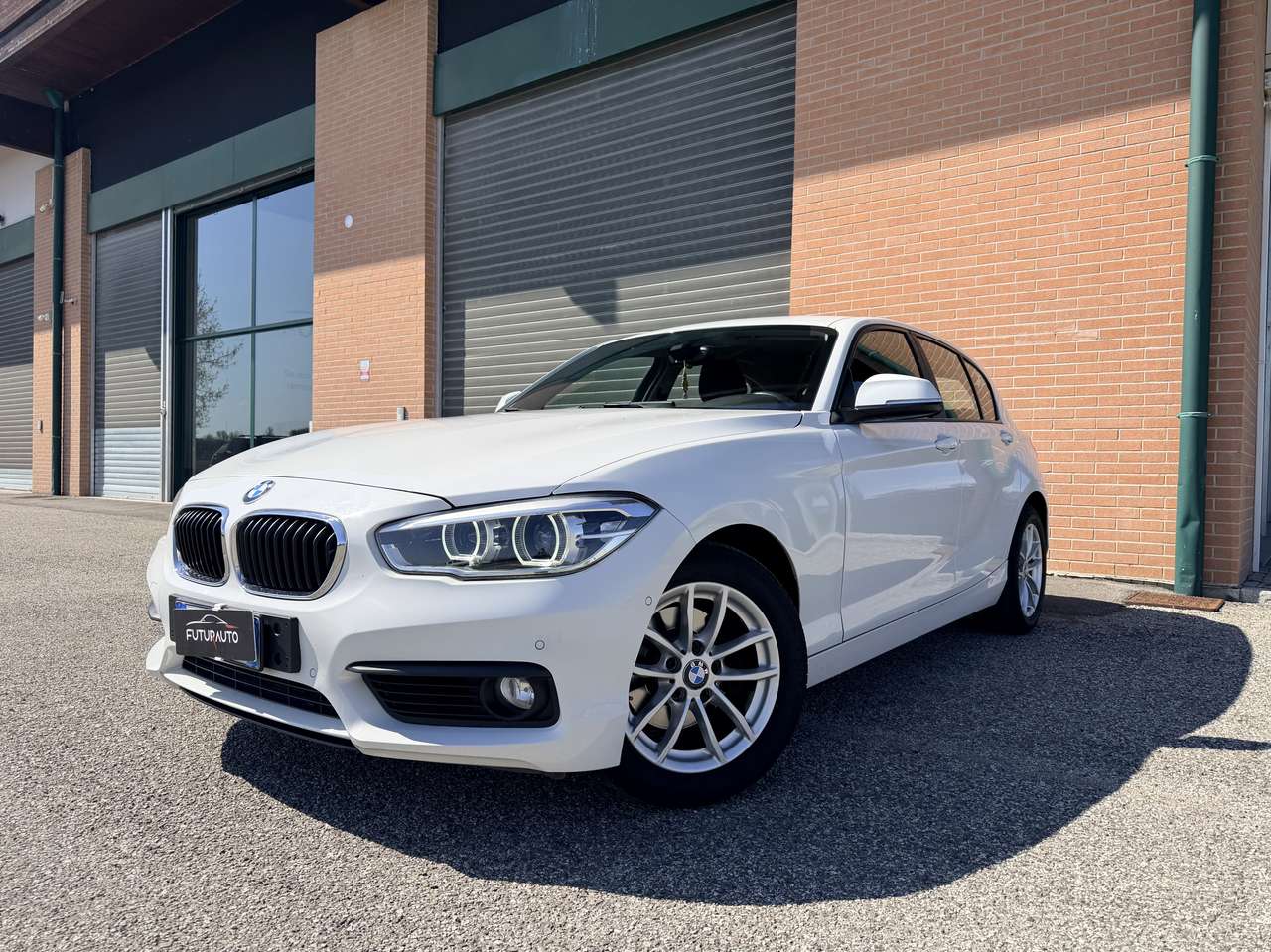 BMW 120 Serie 1 F/20-21 2015 120d Advantage 5p auto