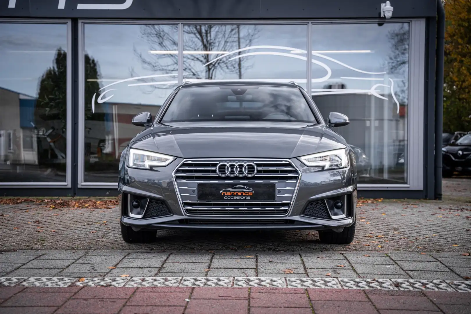 Audi A4 Avant 40 TFSI Sport S line edition|Adaptive Cruise Grau - 2