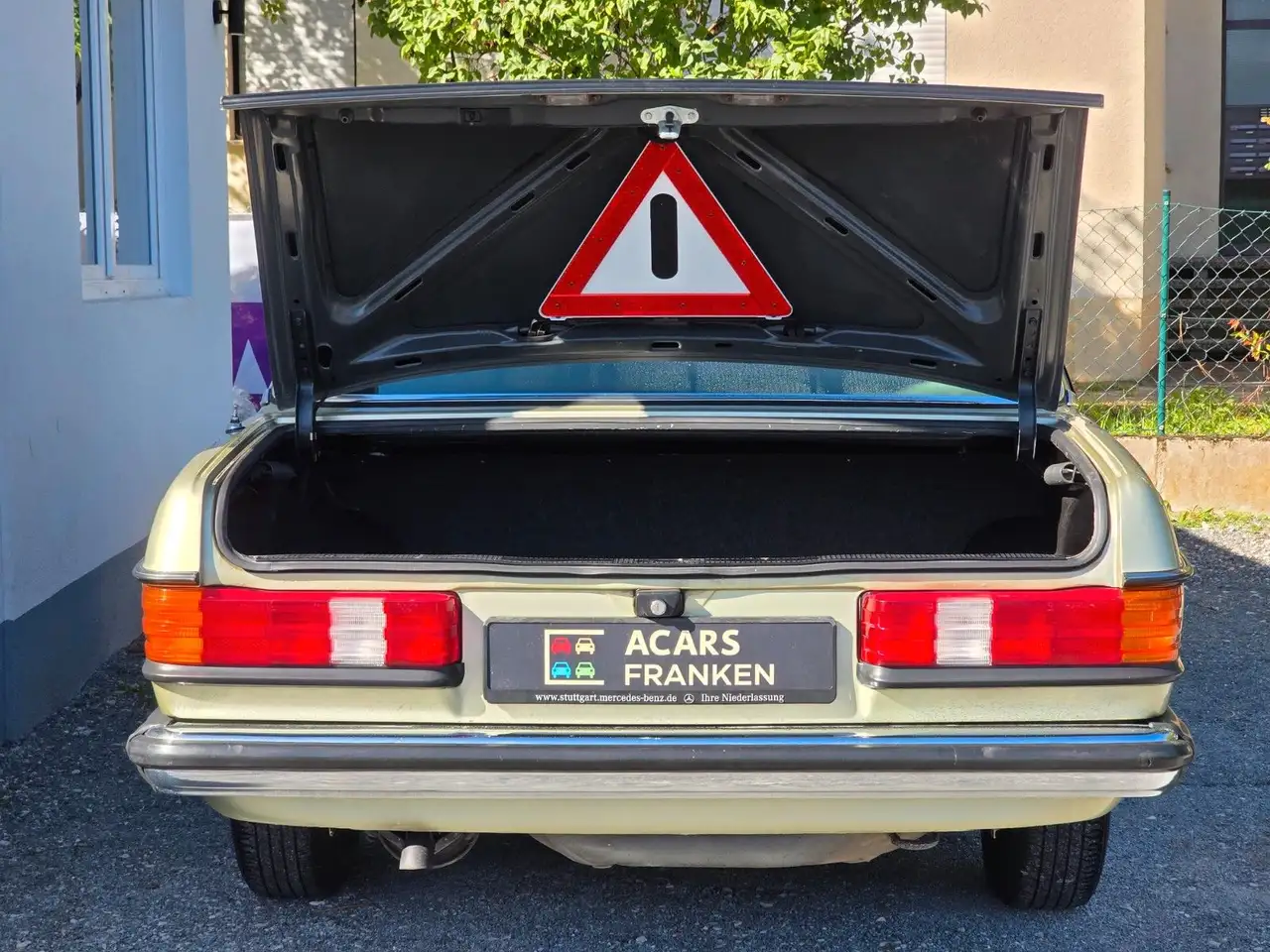 Mercedes-Benz 230 E W123 *TÜV 08/2028*Schiebedach*Original Lack, foto 9