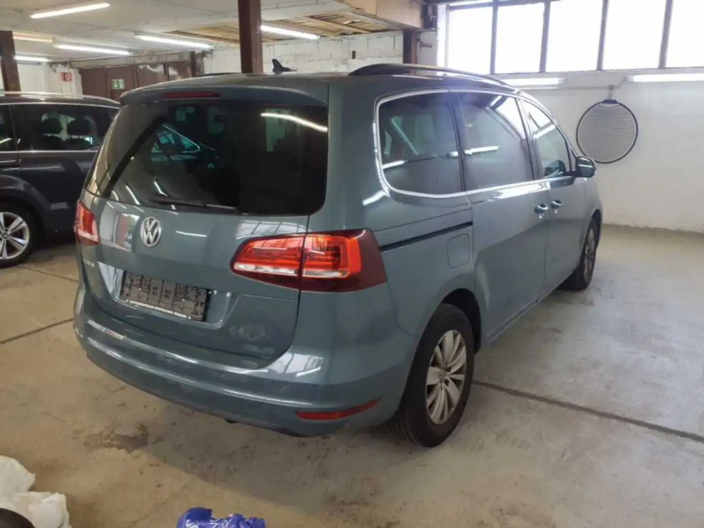 Volkswagen Sharan Comfortline 7-Sitzer Navi PDC DAB+ BLIS Blau - 2