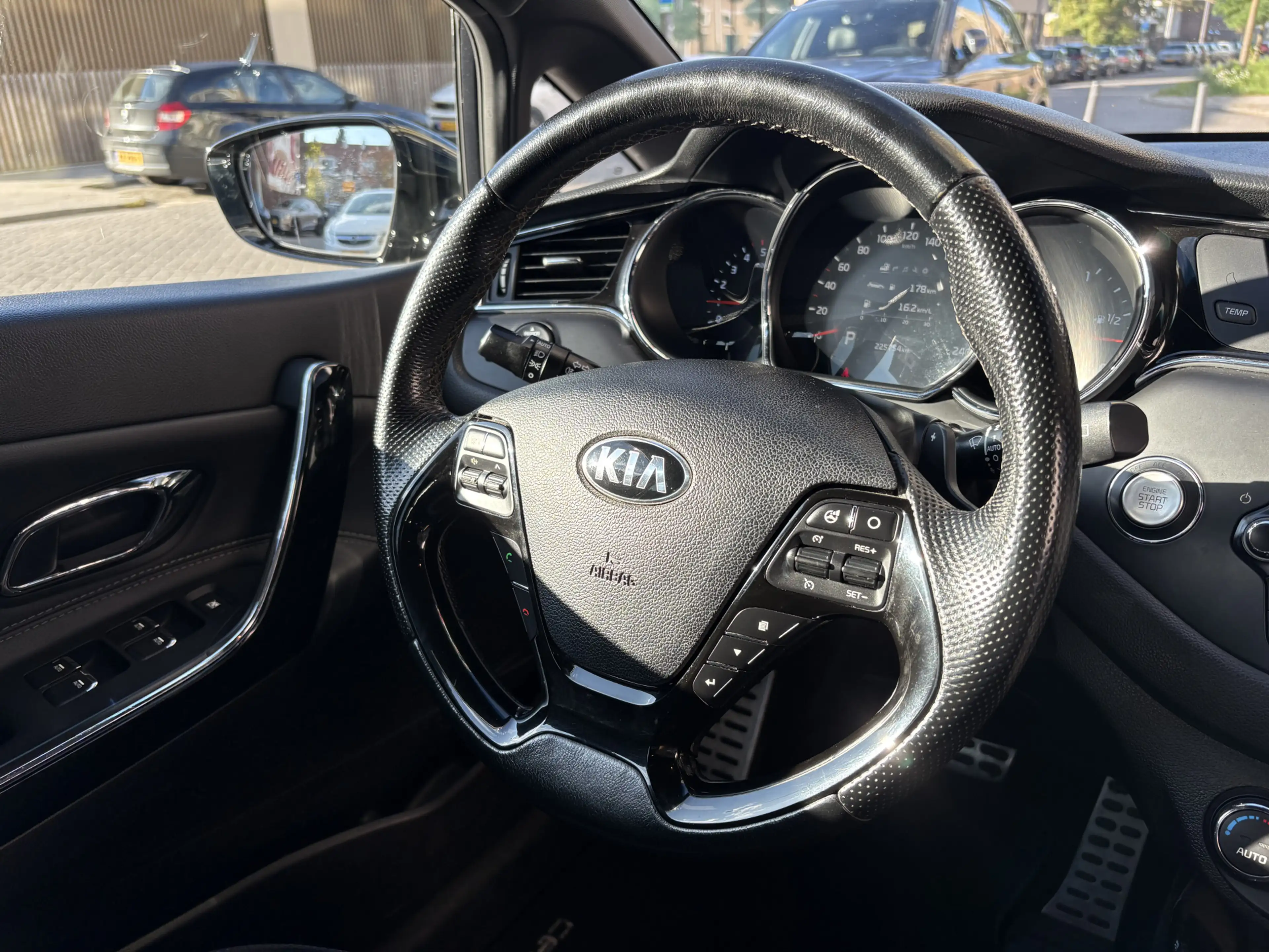 Kia Ceed / cee'd 1.6 CRDi . GT-Line. AUTOMAAT/CAMERA/CLIMA/NW APK — photo 12
