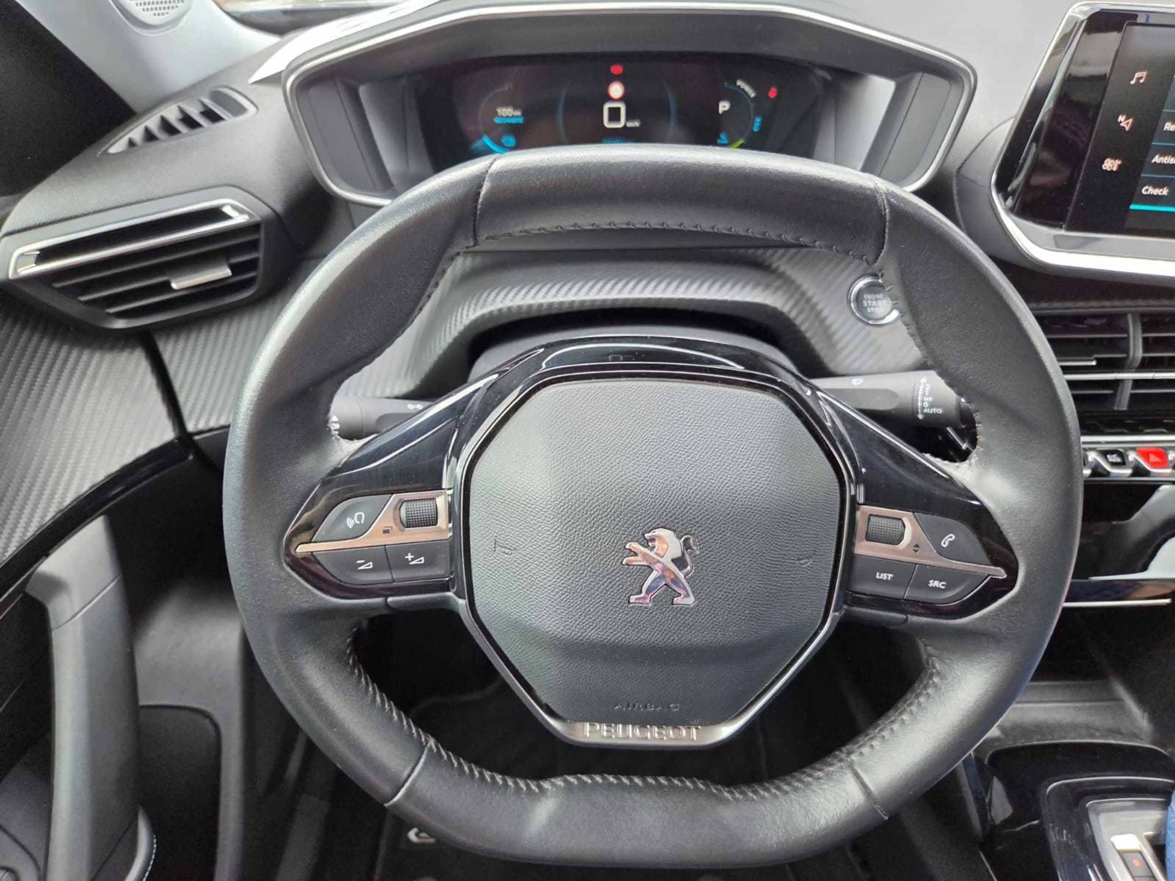 Peugeot e-2008 ALLURE PACK Sitzh.+Keyless+Mirrorin — photo 12