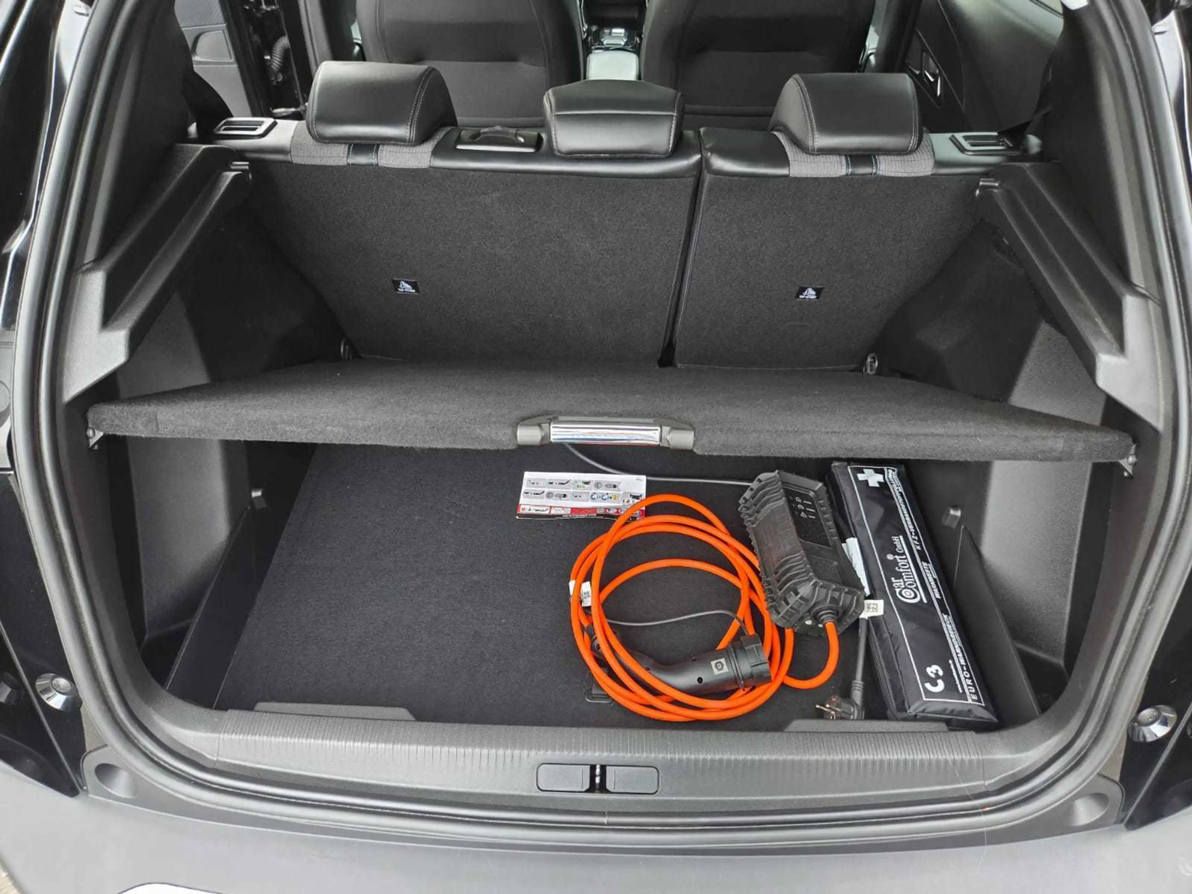 Peugeot e-2008 ALLURE PACK Sitzh.+Keyless+Mirrorin — photo 10