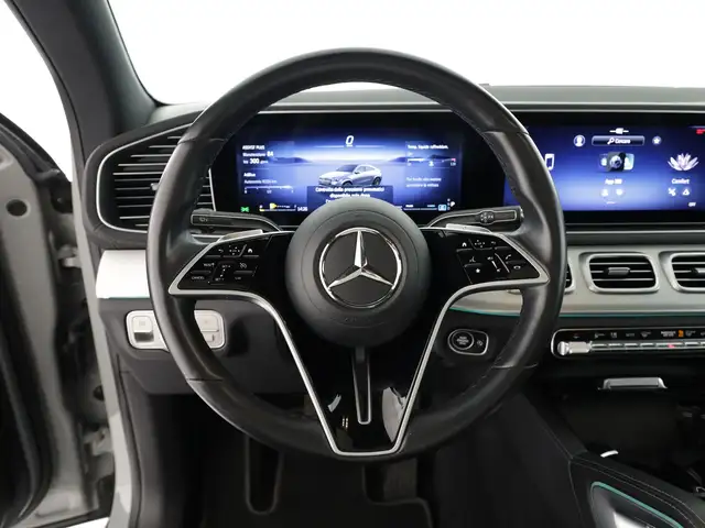 Mercedes-Benz 300 view 8