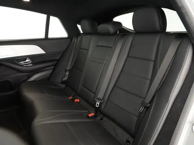 Mercedes-Benz 300 view 10