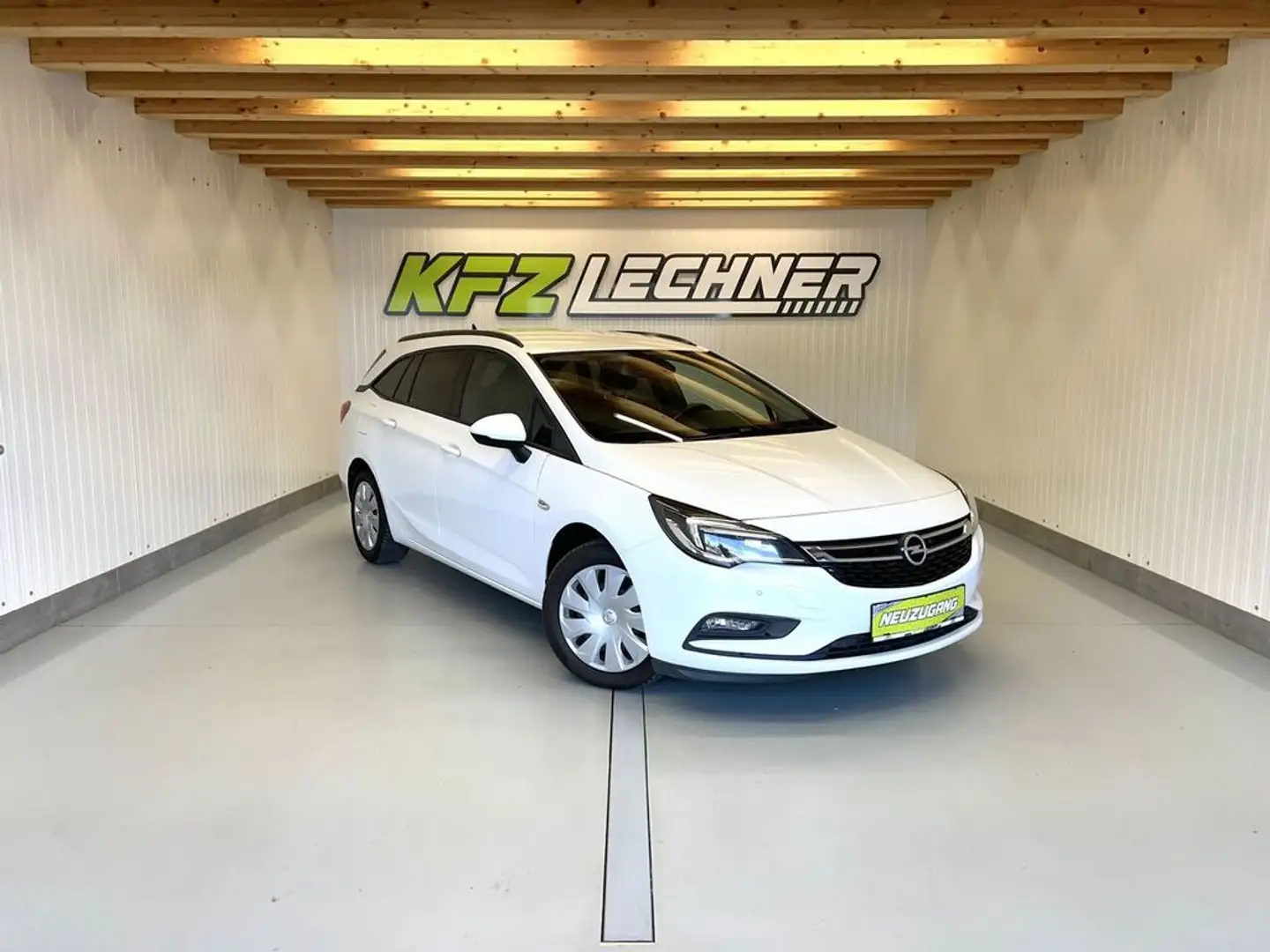 Opel Astra 1,6 CDTI ''Edition'' AHK*NAVI*PDC*TEMP Wit - 1